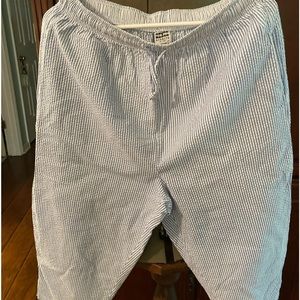 Vintage Seersucker Capri Pants